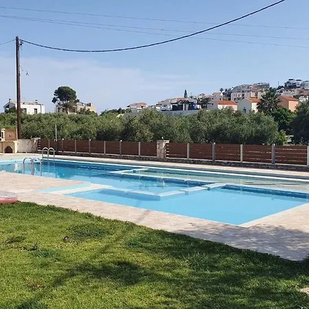 Apartamento Mati- Cozy Apartment- Close To The Of Almyrida With A Shared Pool *