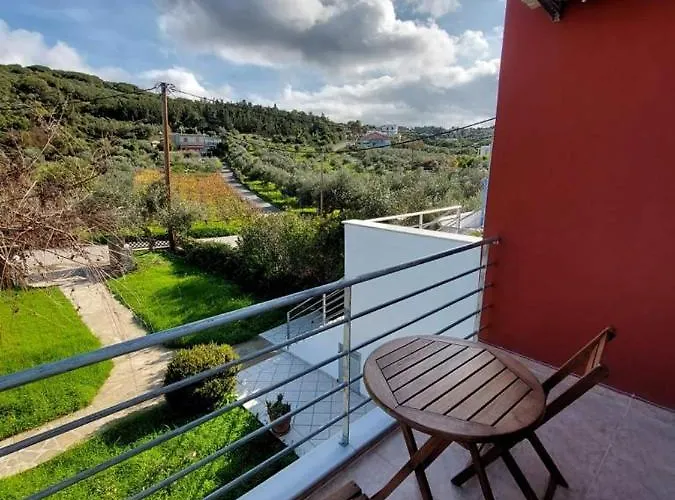 Mati- Cozy Apartment- Close To The Of Almyrida With A Shared Pool *