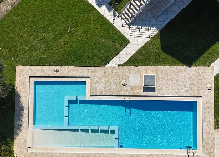 Mati- Cozy Apartment- Close To The Of Almyrida With A Shared Pool